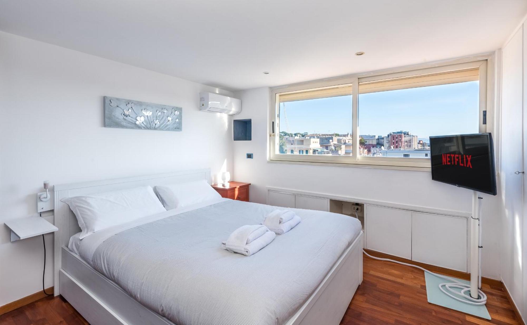 Apartment Vaticano-metro A, Penthouse With Ac, Wi-fi E Netflix Rome