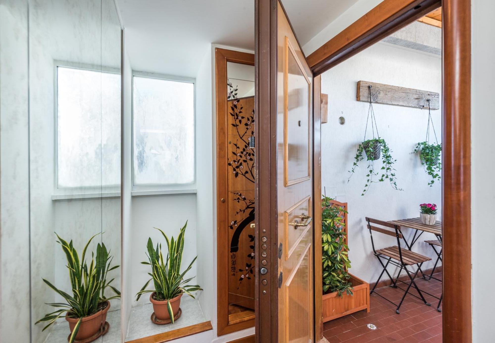 Vaticano-metro A, Penthouse With Ac, Wi-fi E Netflix
