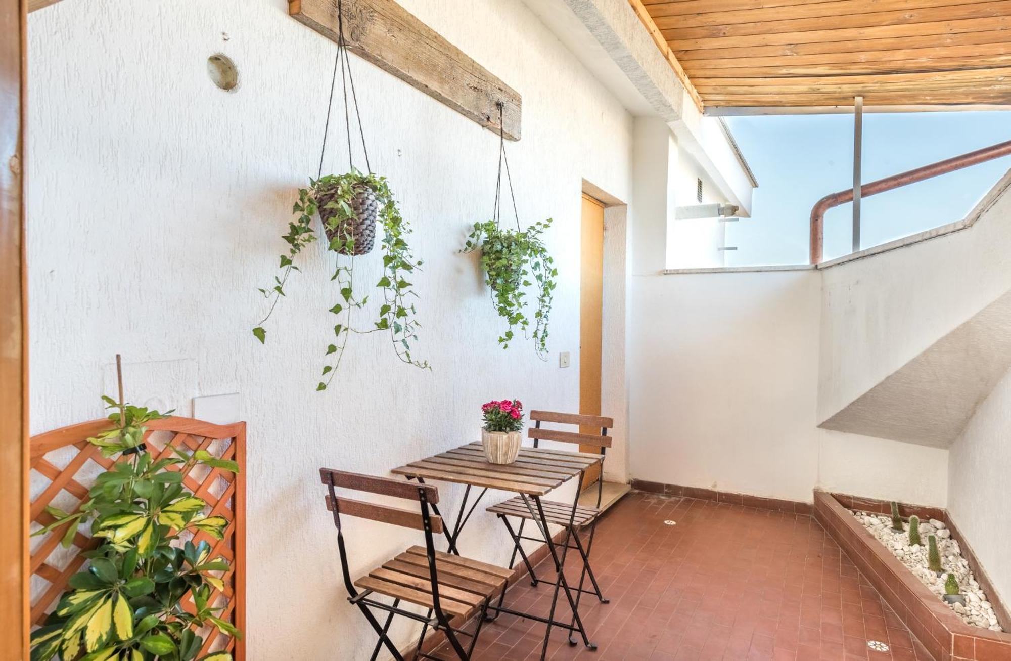 Apartment Vaticano-metro A, Penthouse With Ac, Wi-fi E Netflix *