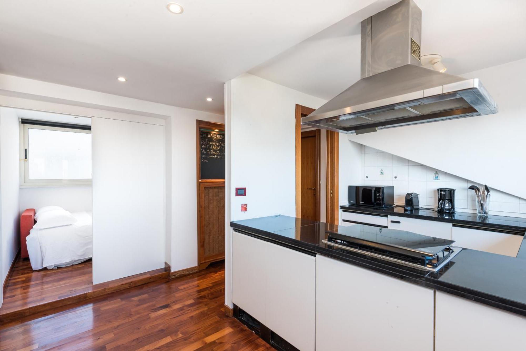Apartment Vaticano-metro A, Penthouse With Ac, Wi-fi E Netflix *