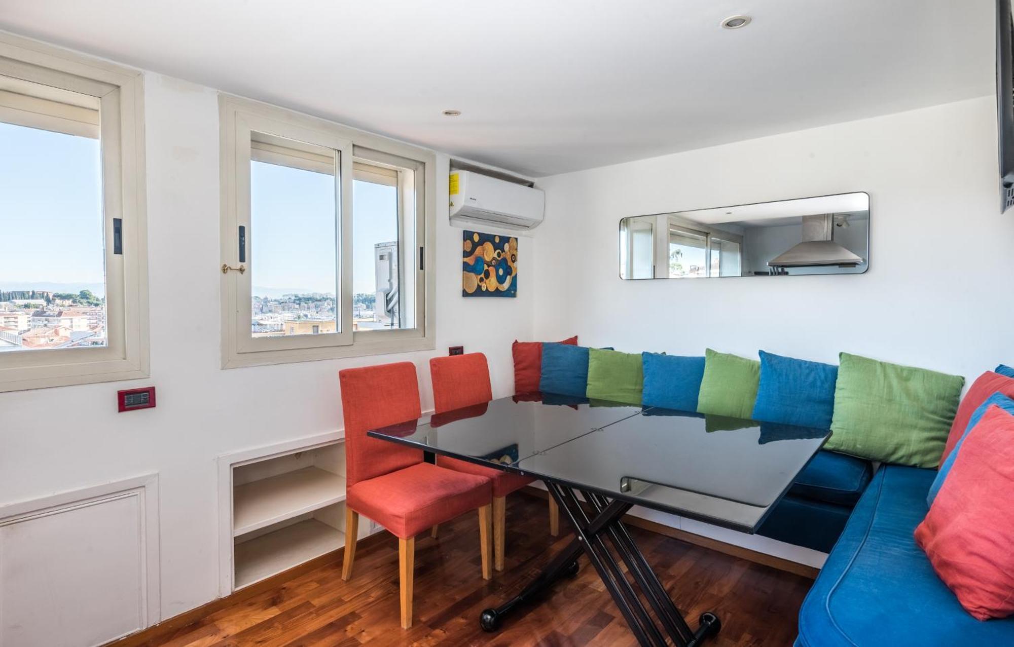 Vaticano-metro A, Penthouse With Ac, Wi-fi E Netflix Apartment *
